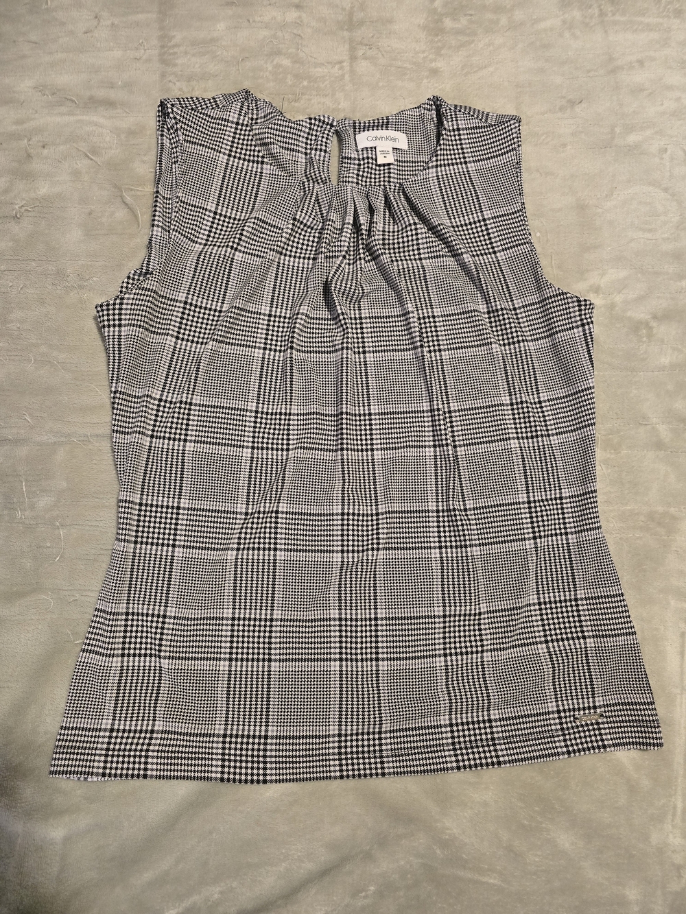 Calvin Klein Glen Plaid Pleated Neck Sleeveless Blouse Shell - M
